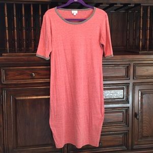 ⭐️ NWOT LuLaRoe Julia knit dress